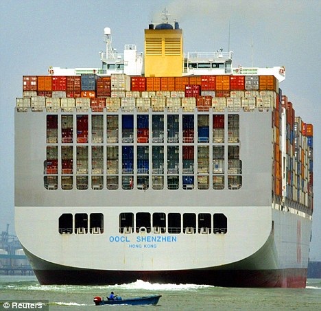 Container ships can have different designs